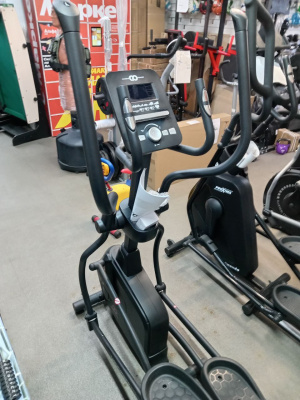 Электромагнитный эллиптический тренажер CardioPower X32